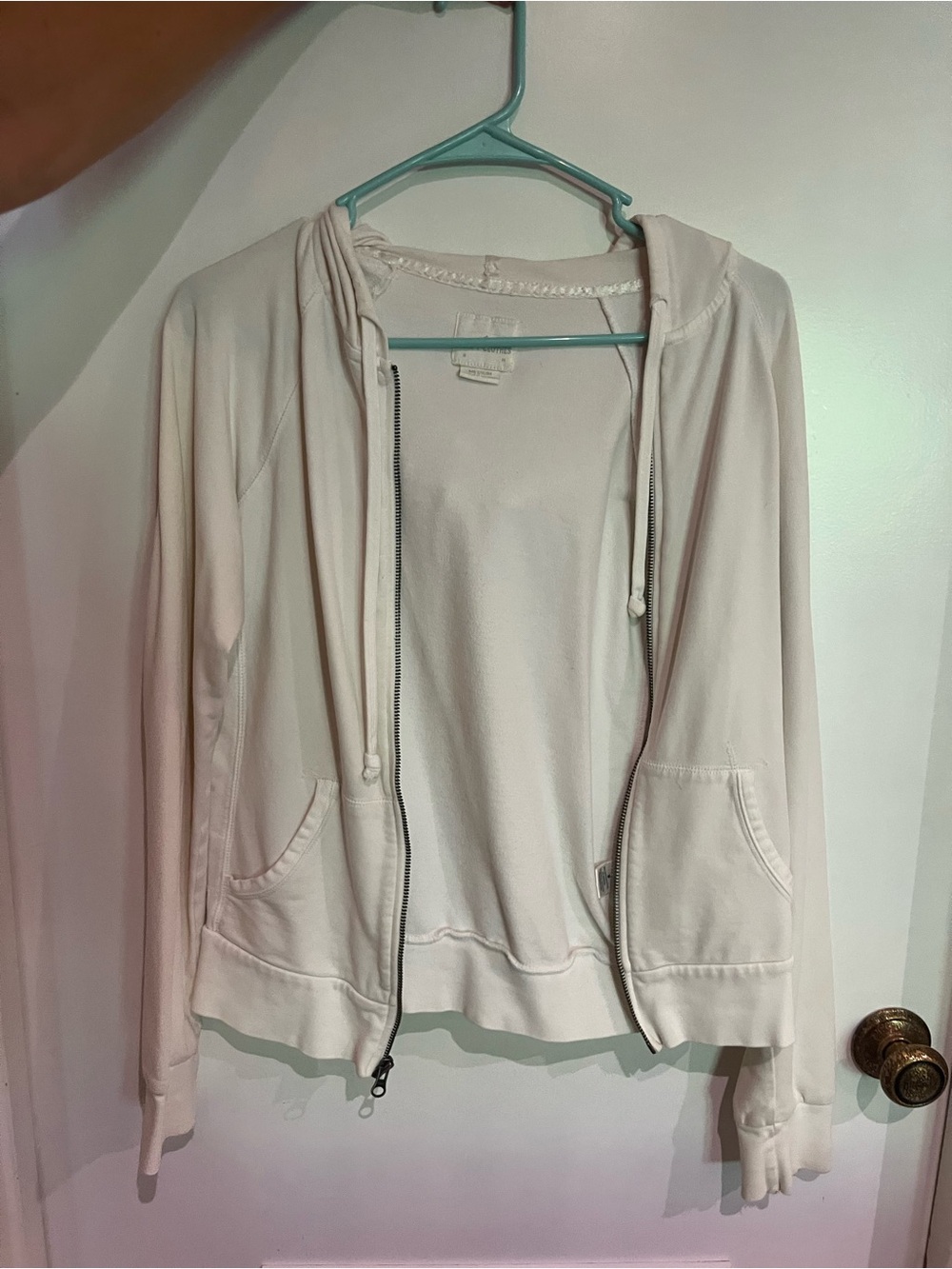 Old Navy Cream Pullover Hoodie